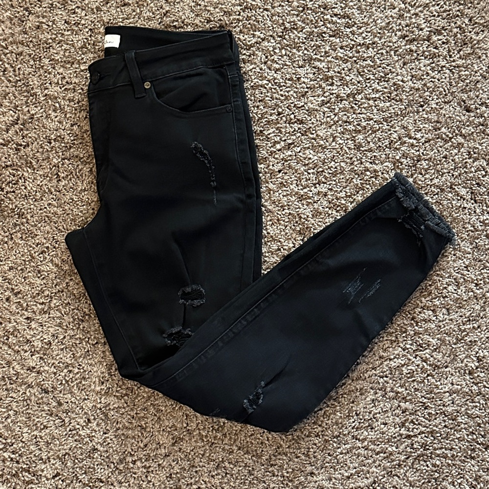 Women’s KanCan black distressed skinny